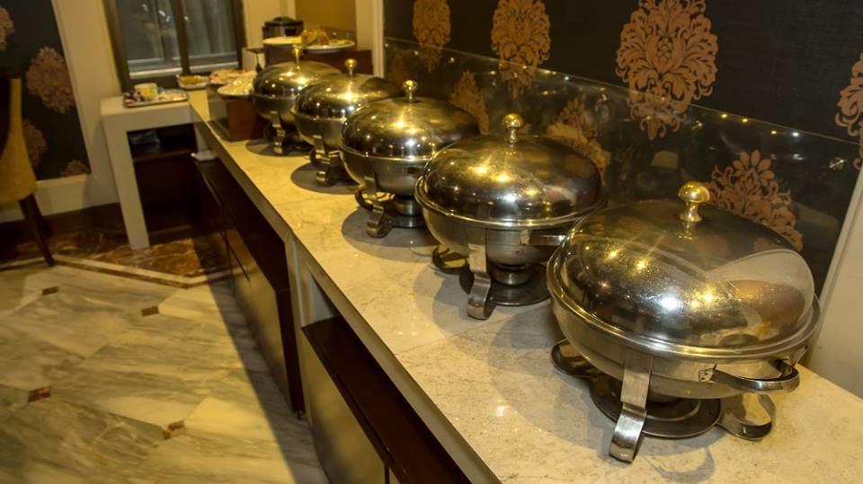 Regency Inn Hotel Lahore Bagian luar foto
