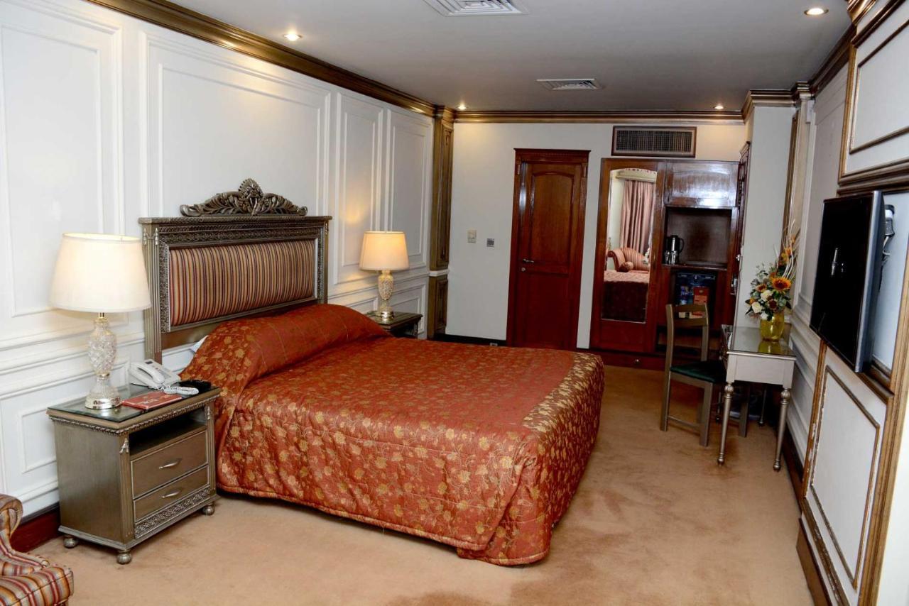 Regency Inn Hotel Lahore Bagian luar foto