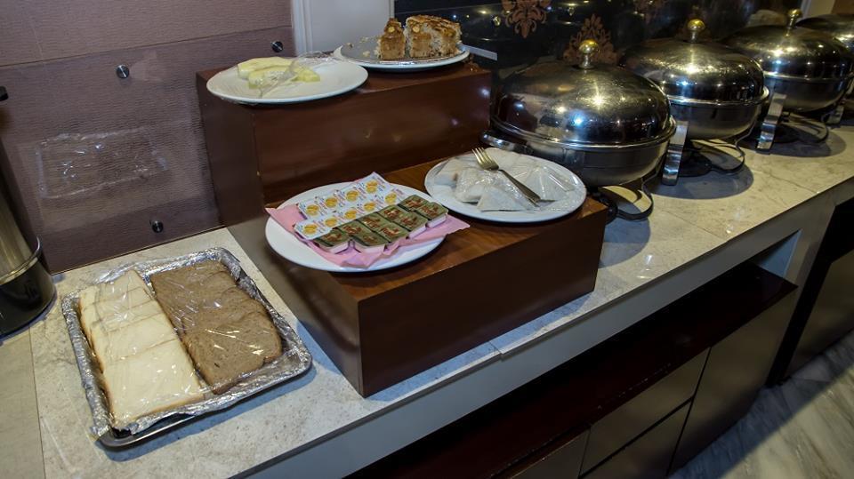 Regency Inn Hotel Lahore Bagian luar foto